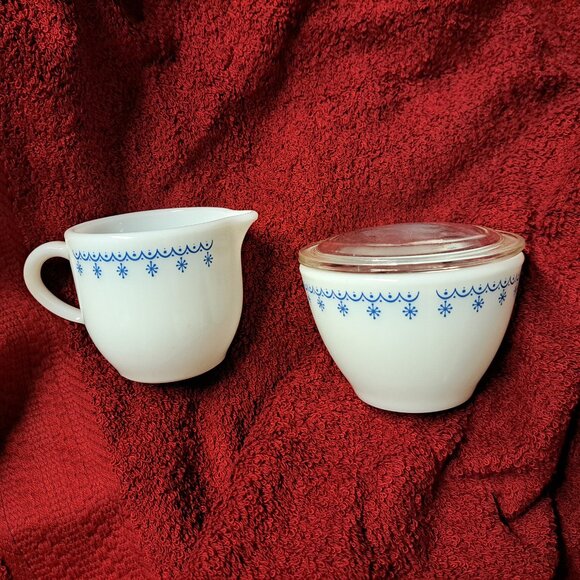Pyrex Other - Vintage 1970s PYREX Blue Snowflake White Milk Glass Creamer&Lidded Sugar Bowl